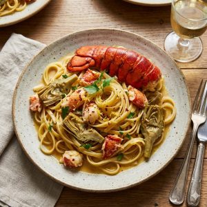 Linguine con bogavante y alcachofas